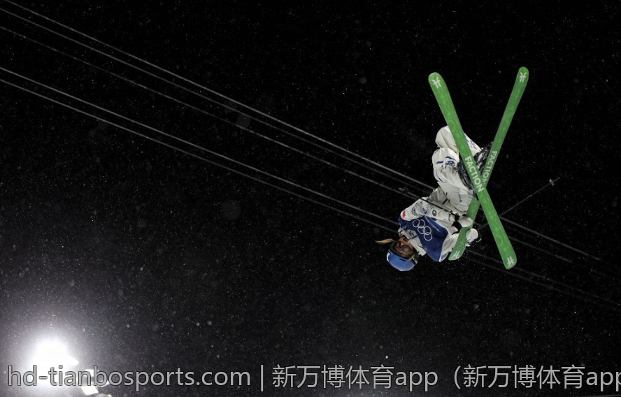 新万博体育app（新万博体育app在体育教育中的应用与扩展）